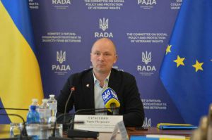 Тарас Тарасенко: У парламенті працюють над законодавчою ініціативою щодо посилення контролю за наданням статусів ветеранів та учасників бойових дій